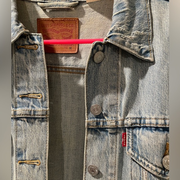 Levi’s denim jacket - Picture 3 of 3